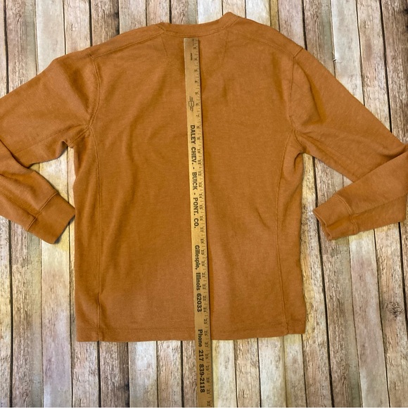 Eddie Bauer Mens L Burnt Orange Mustard Waffle knit 1/4 Button Long Sleeve Shirt - Picture 9 of 10